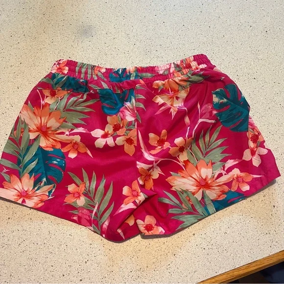 Old Navy Active Girl’s Sport Shorts - Picture 2 of 4